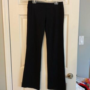 Lululemon wide leg yoga pants, size 6 fair condition